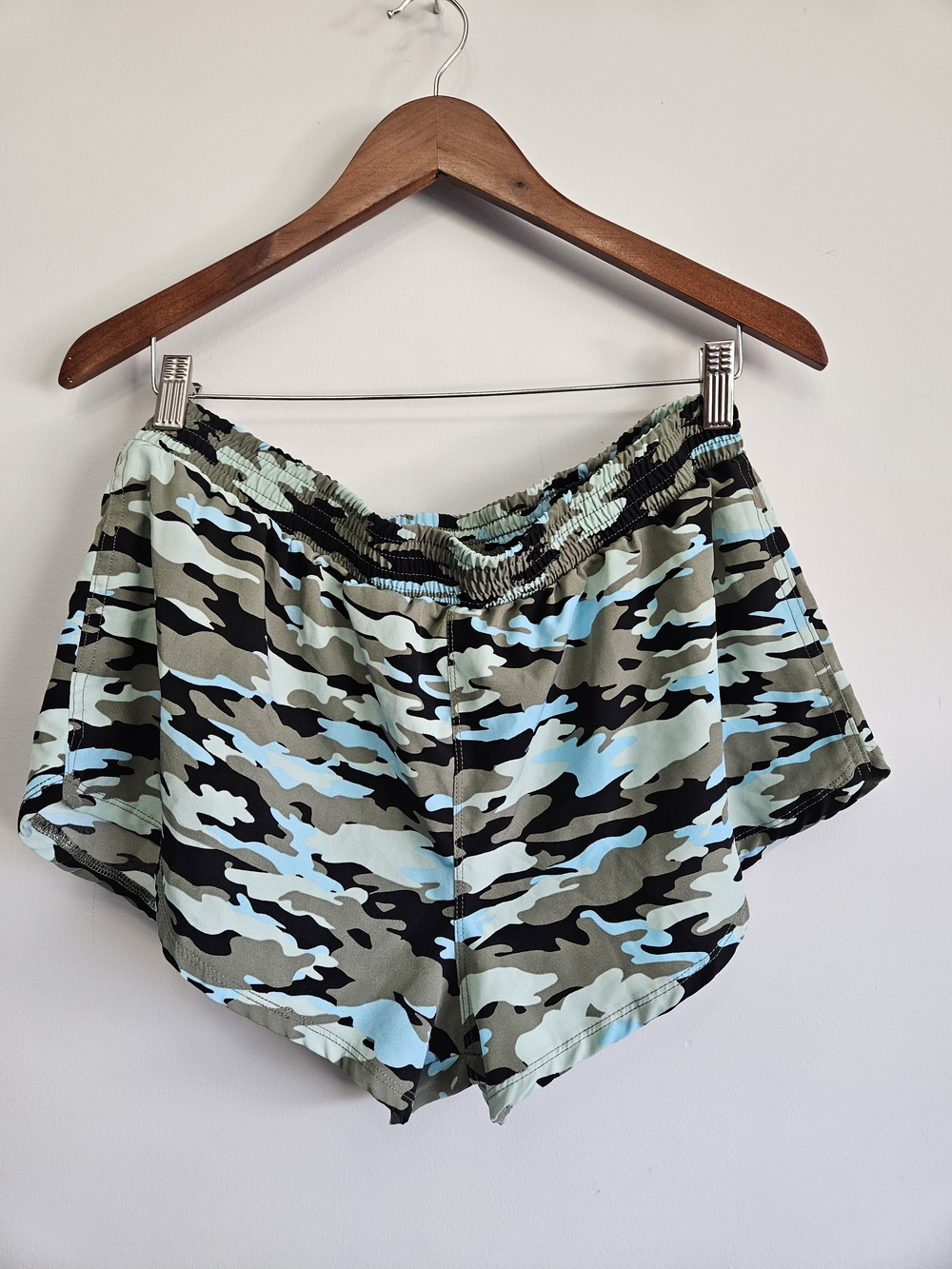 No Boundaries Lightweight Camo Shorts - NWOT